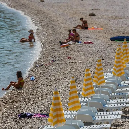 Boutique Bunja مكان تخييم 2*