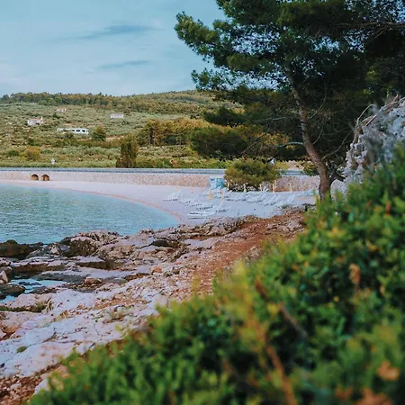 مكان تخييم Boutique Bunja سوبيتار