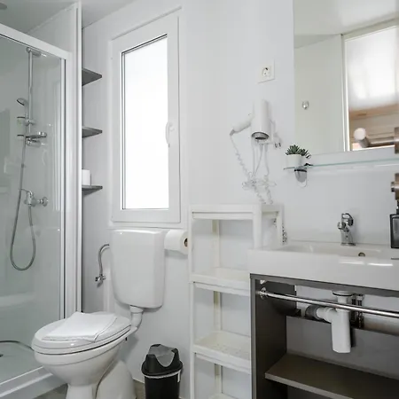 Boutique Bunja 2* سوبيتار