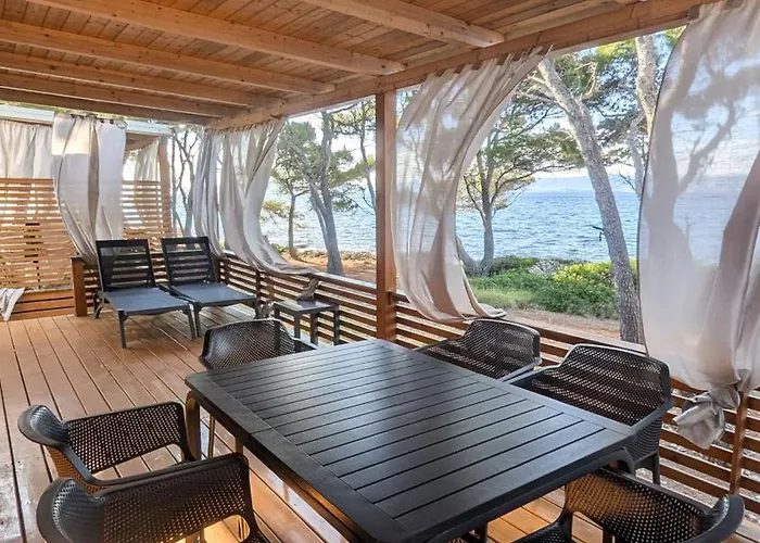 Boutique Bunja 2* Supetar